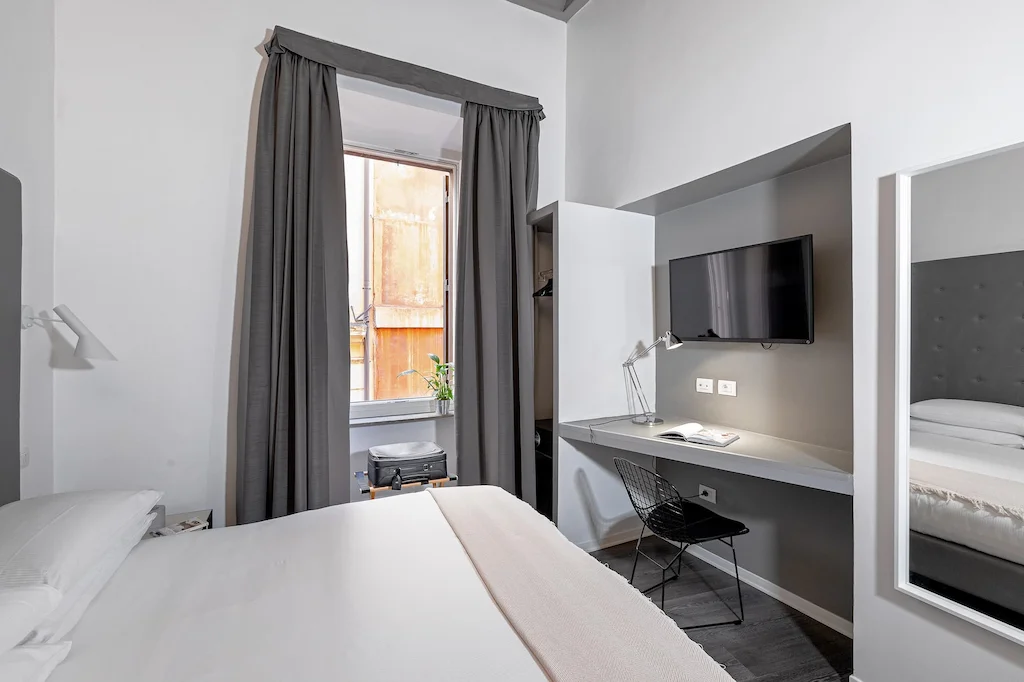 Mini Space room near Piazza Navona in Rome